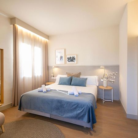 Fisa Rentals Ramblas Apartments Barcelona Ngoại thất bức ảnh