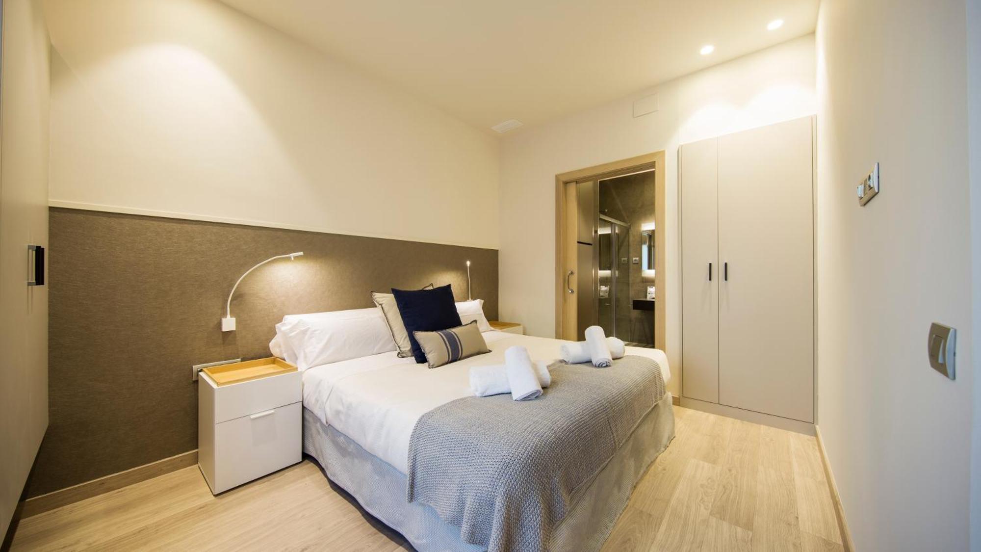Fisa Rentals Ramblas Apartments Barcelona Ngoại thất bức ảnh