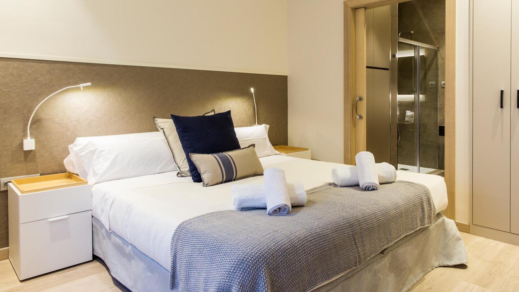 Fisa Rentals Ramblas Apartments Barcelona Ngoại thất bức ảnh