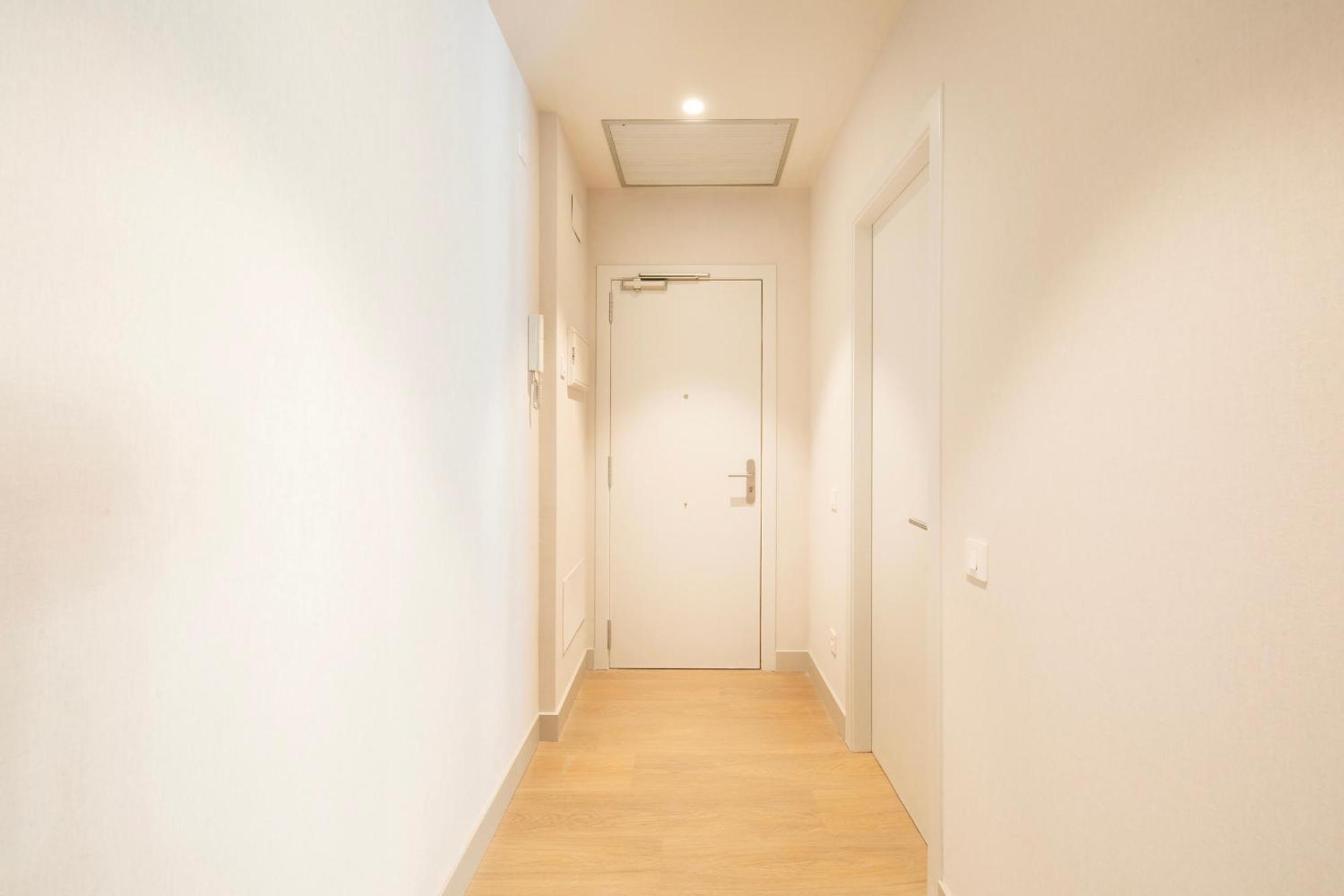 Fisa Rentals Ramblas Apartments Barcelona Ngoại thất bức ảnh