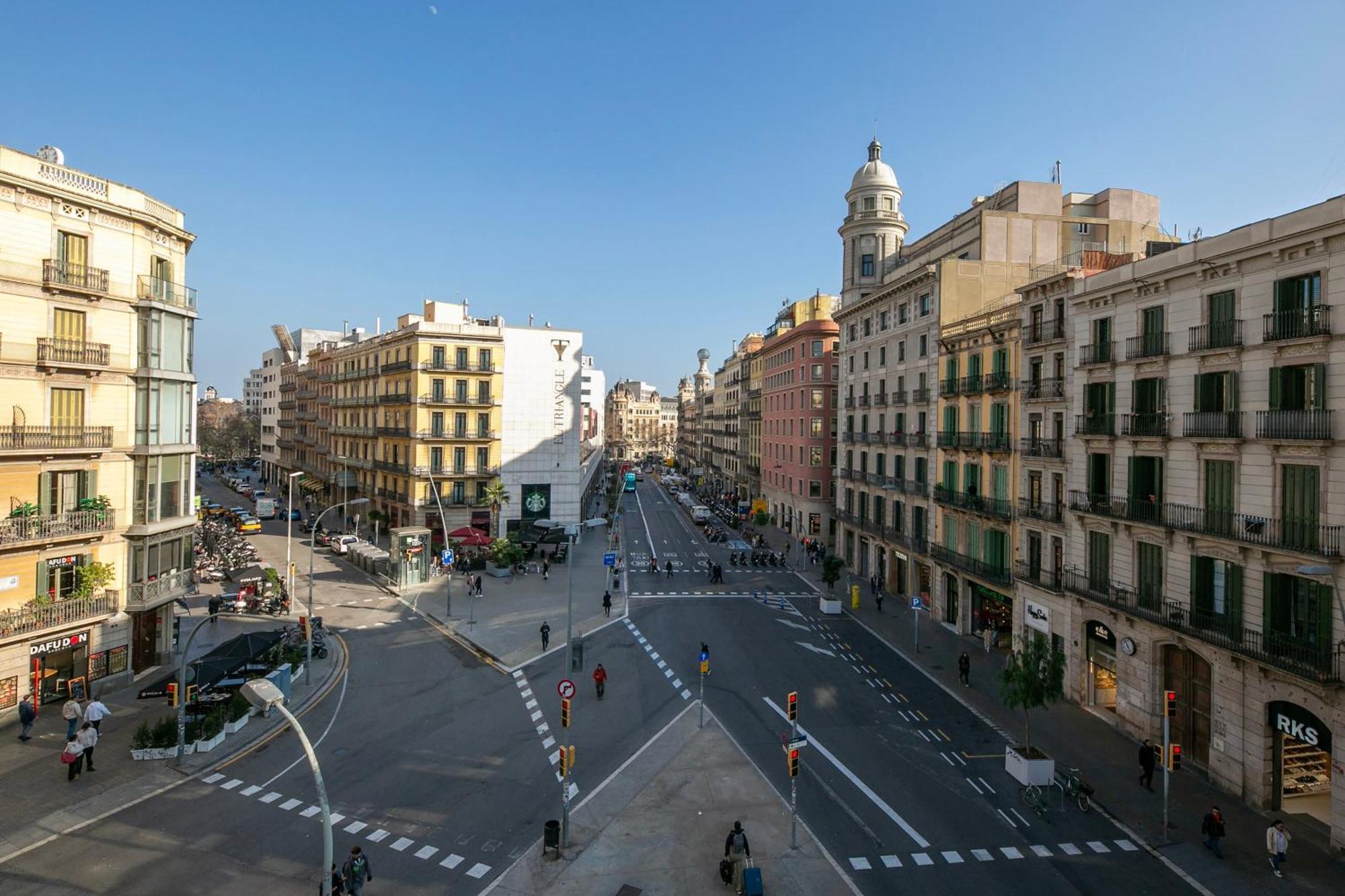 Fisa Rentals Ramblas Apartments Barcelona Ngoại thất bức ảnh
