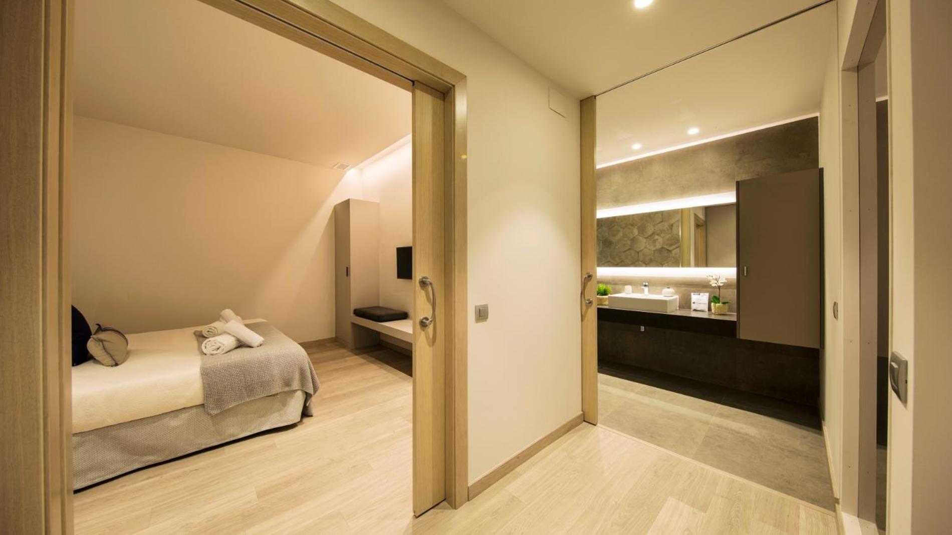 Fisa Rentals Ramblas Apartments Barcelona Ngoại thất bức ảnh