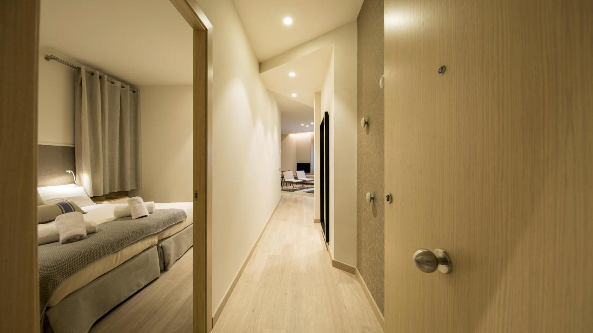 Fisa Rentals Ramblas Apartments Barcelona Ngoại thất bức ảnh